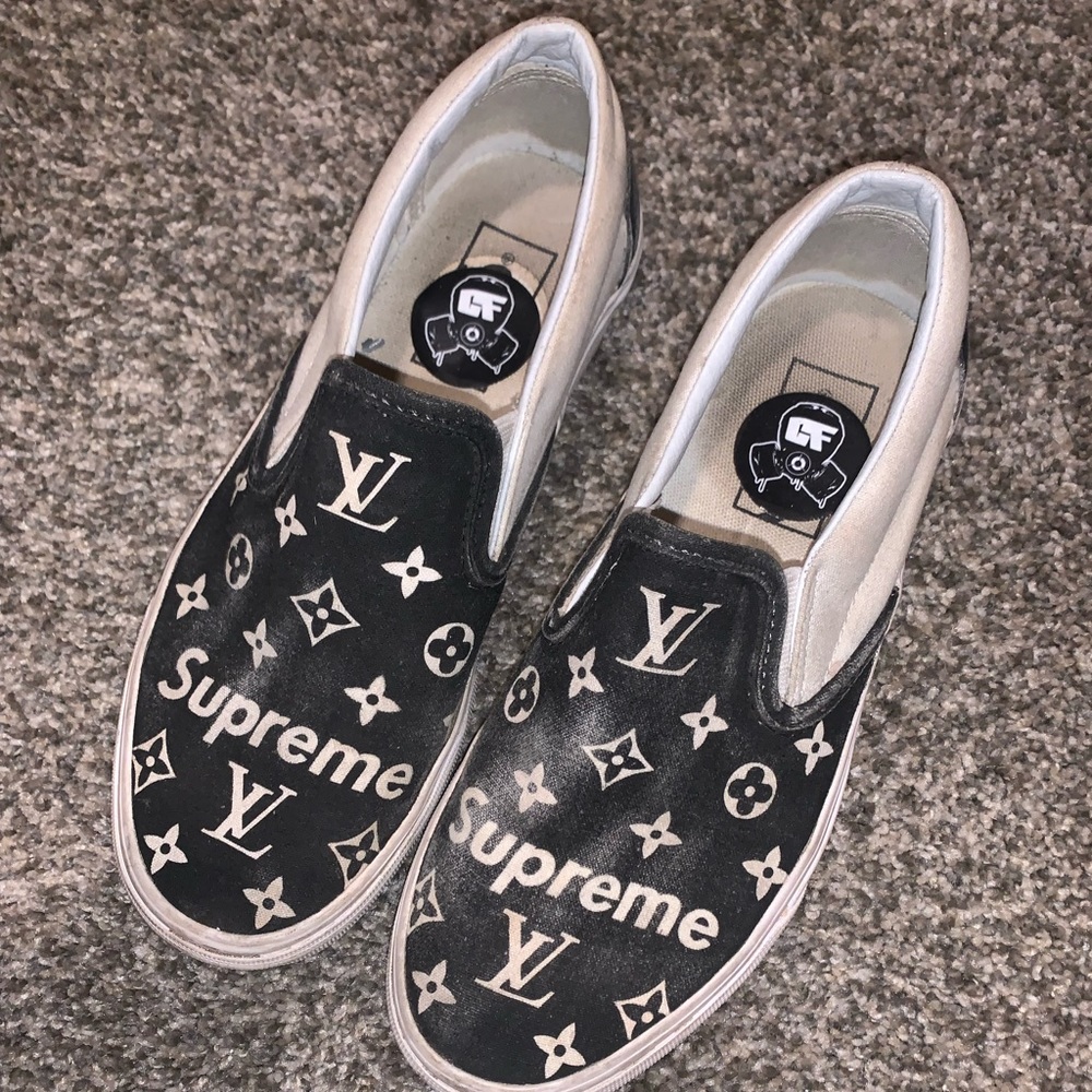 Supreme vans